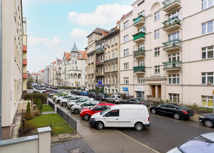 Mtp Chelmonskiego By Renters *